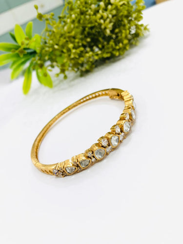Sleek Dull Polki Bracelet